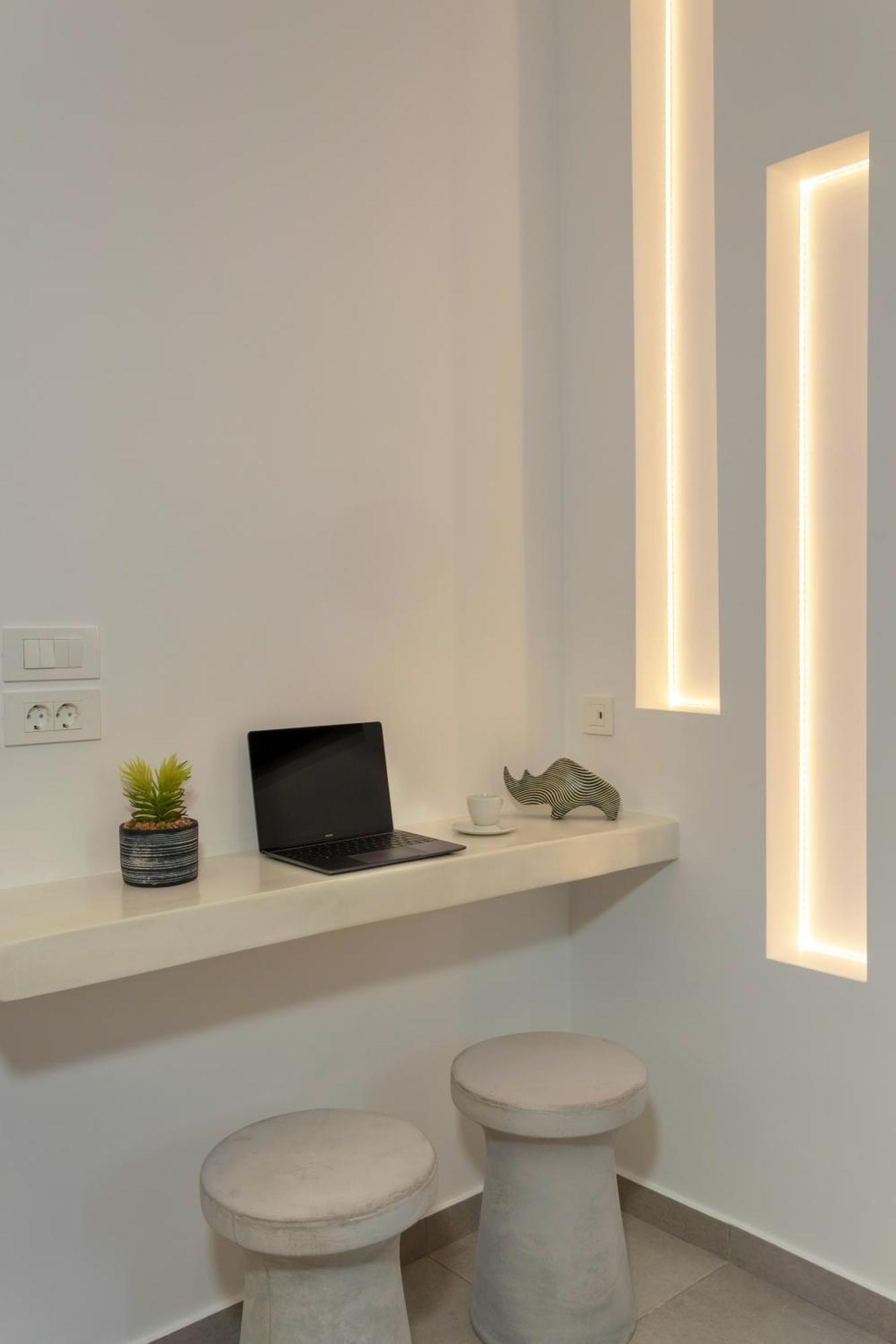Linea Luxury Suites サントリーニ エクステリア 写真